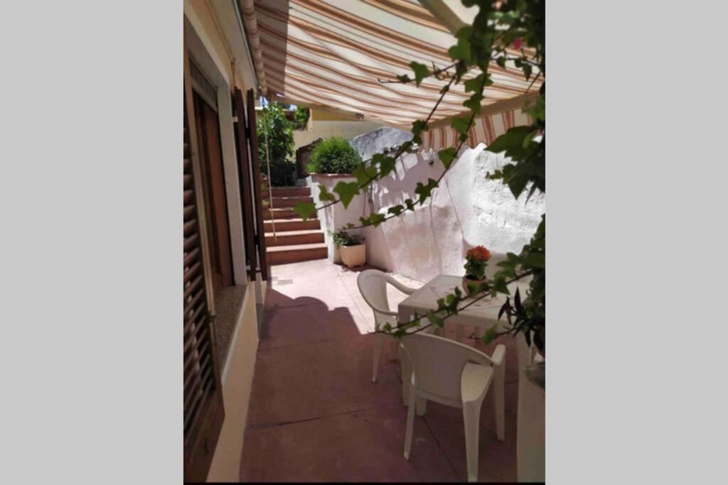 Casa Maddalenina Con Giardino, Vicino Al Mare! Apartment La Maddalena  Exterior foto