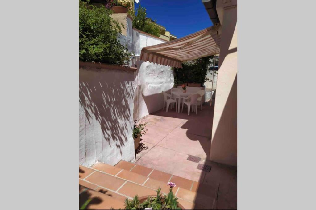 Casa Maddalenina Con Giardino, Vicino Al Mare! Apartment La Maddalena  Exterior foto